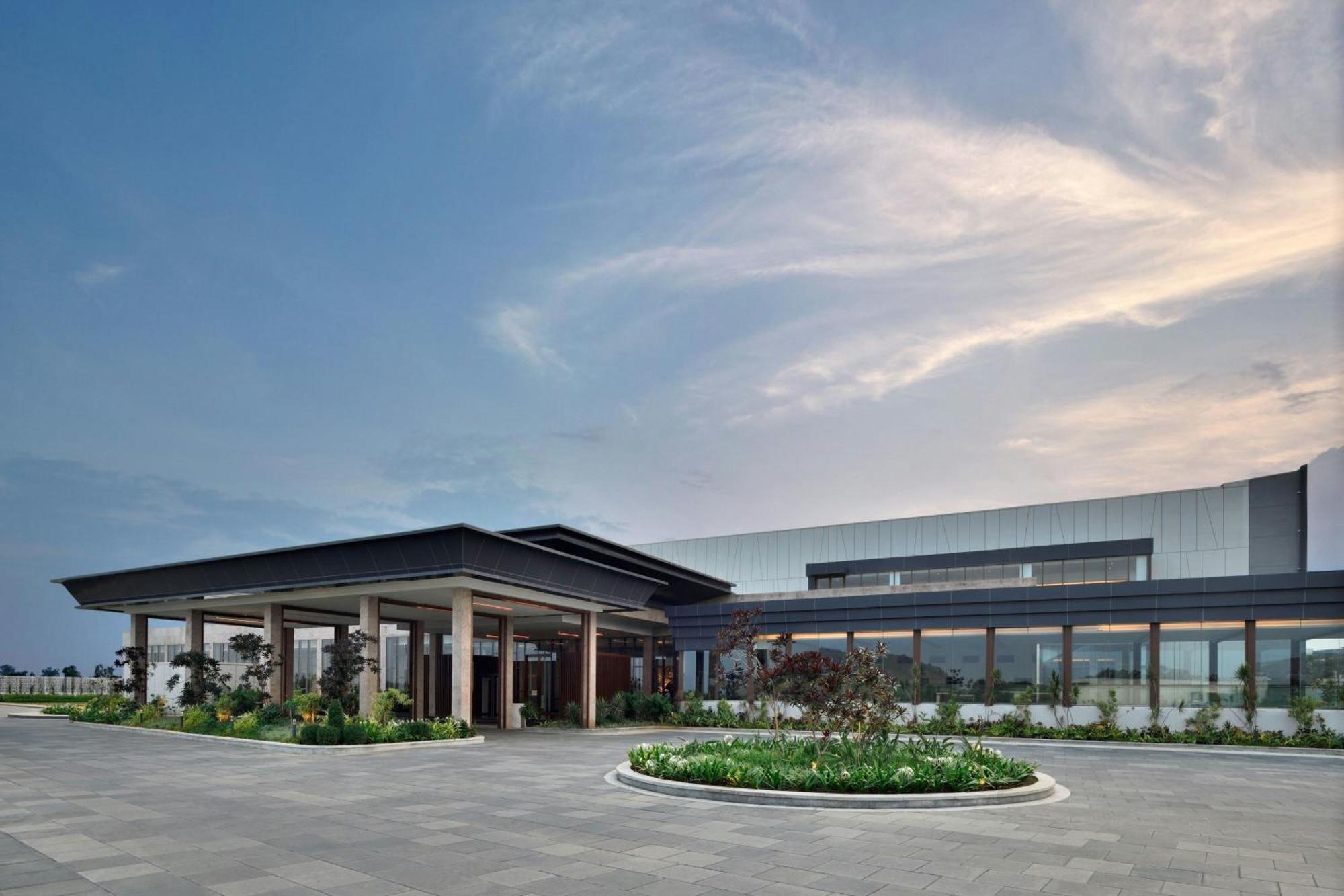 Jw Marriott Hotel Bengaluru Prestige Golfshire Resort & Spa Avati Bagian luar foto