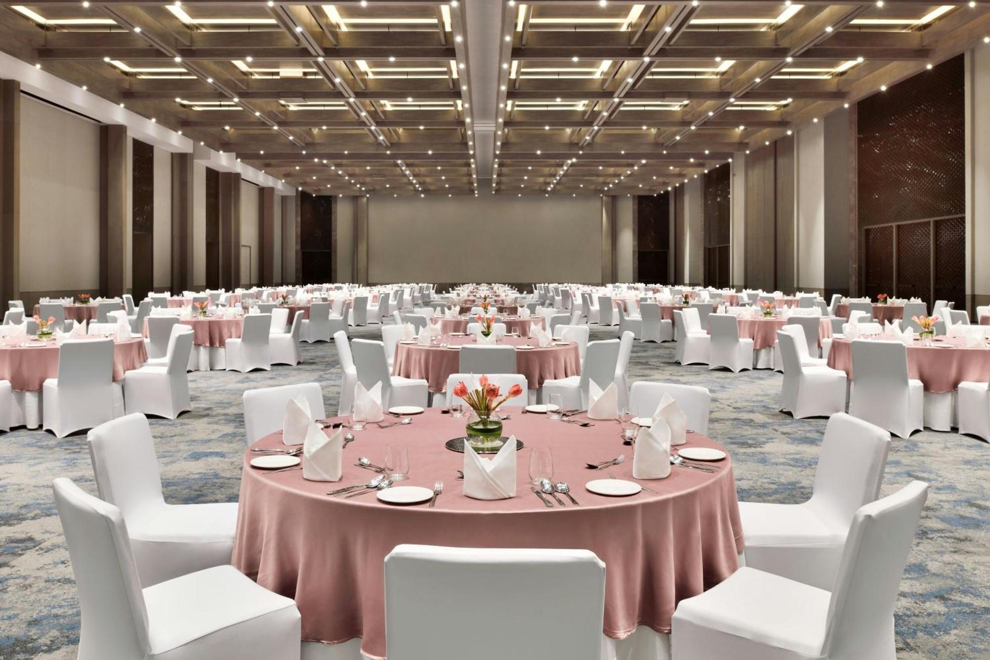 Jw Marriott Hotel Bengaluru Prestige Golfshire Resort & Spa Avati Bagian luar foto