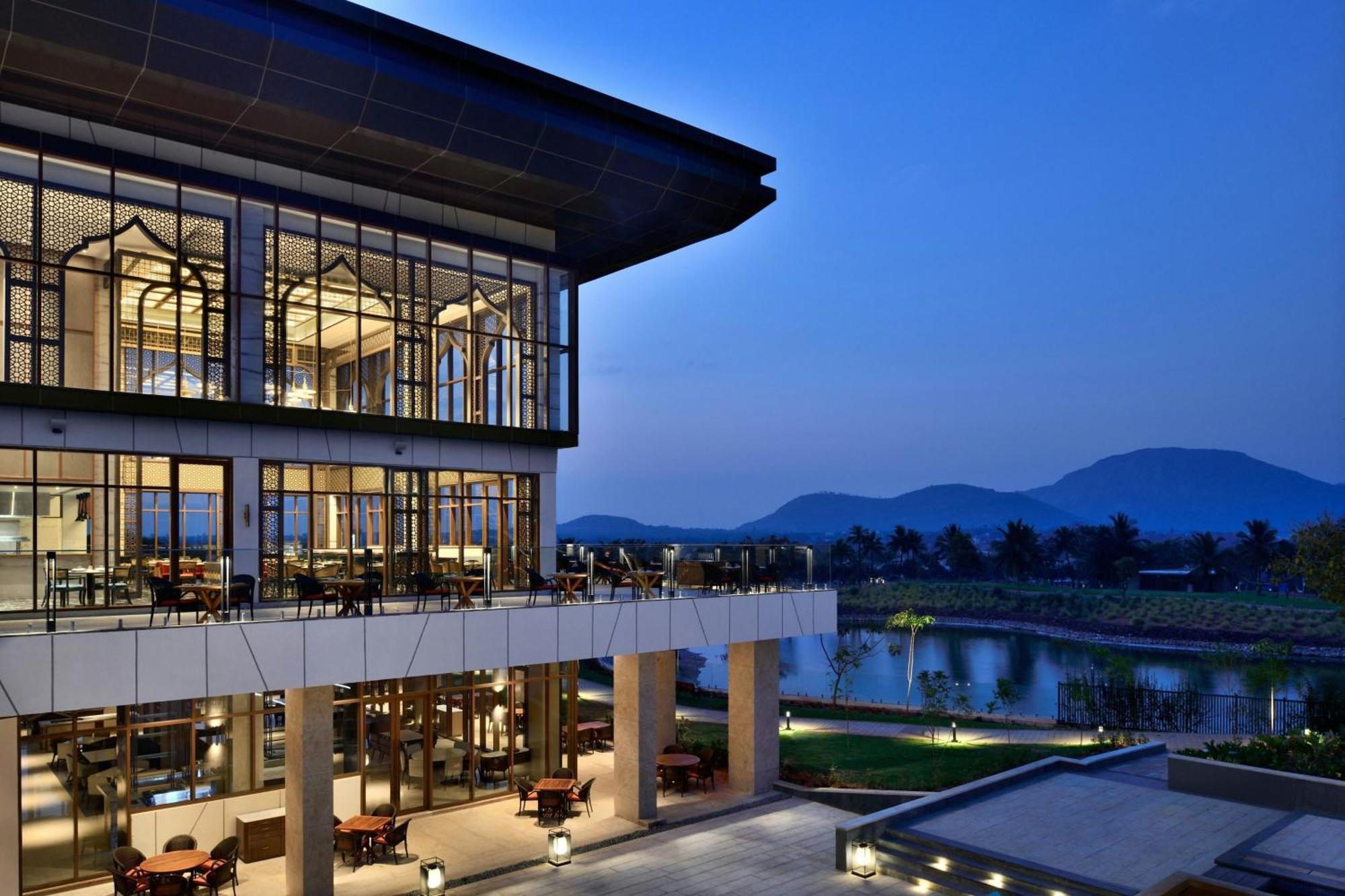 Jw Marriott Hotel Bengaluru Prestige Golfshire Resort & Spa Avati Bagian luar foto