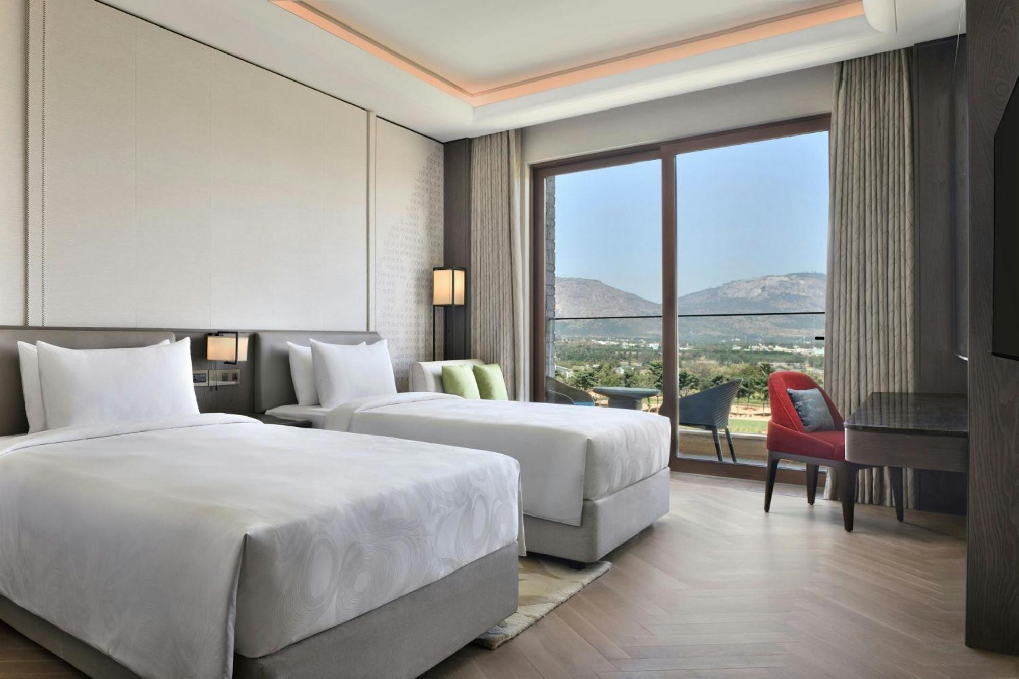 Jw Marriott Hotel Bengaluru Prestige Golfshire Resort & Spa Avati Bagian luar foto