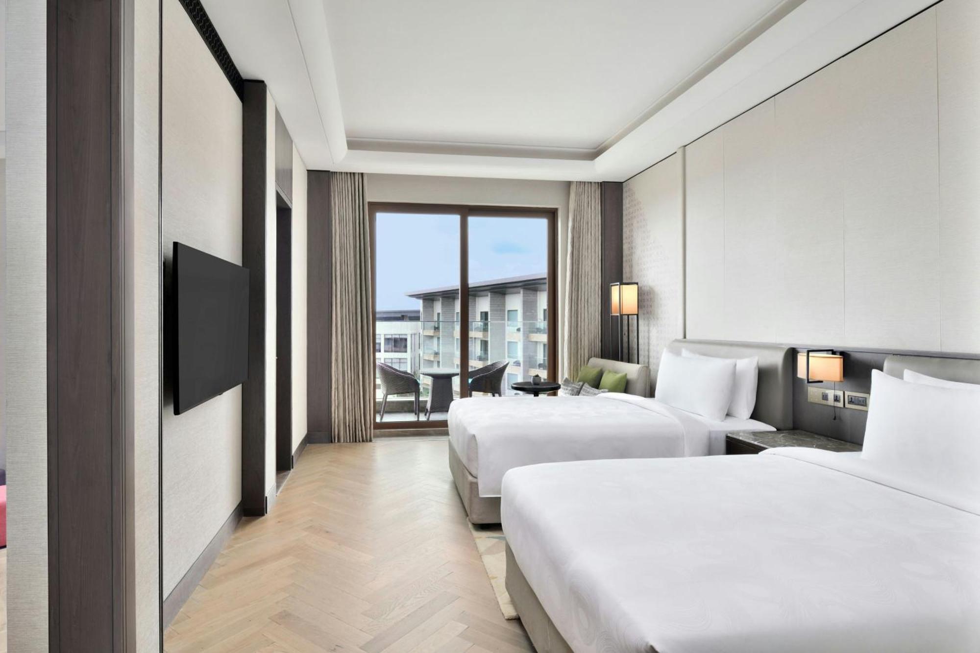 Jw Marriott Hotel Bengaluru Prestige Golfshire Resort & Spa Avati Bagian luar foto