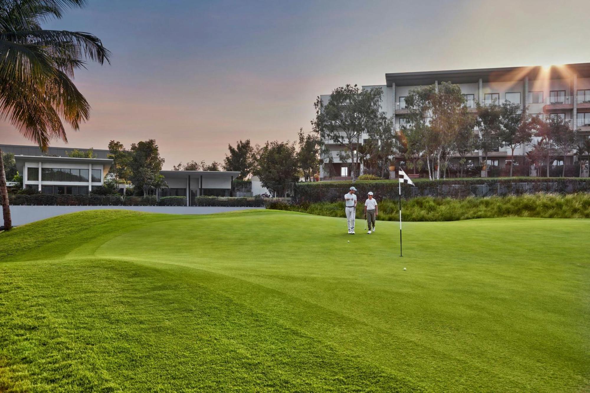 Jw Marriott Hotel Bengaluru Prestige Golfshire Resort & Spa Avati Bagian luar foto